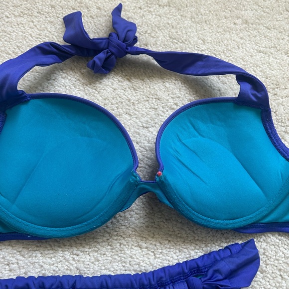 Victorias Secret Blue Bikini - Picture 3 of 5